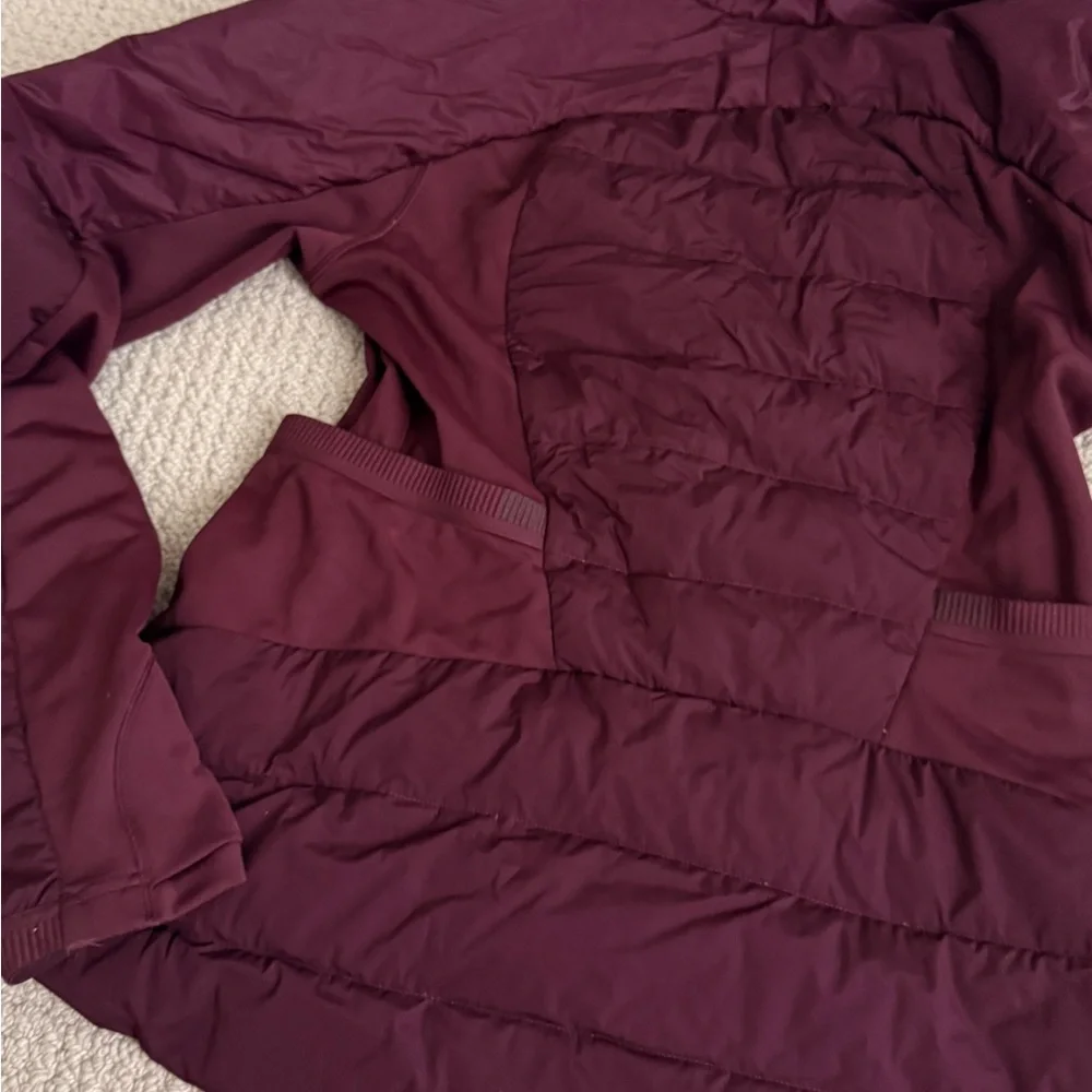 Women's Burgundy puffer jacket - hooded - Picture 6 of 8